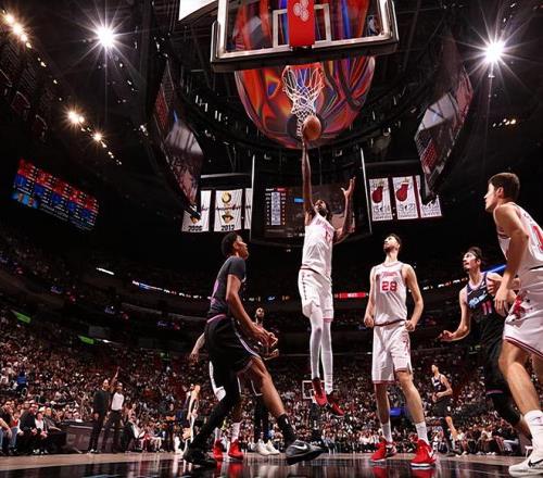 广东队以,击败吉林,球员表现两,香港赛马场,香港赛马,赛马活动,马会资讯